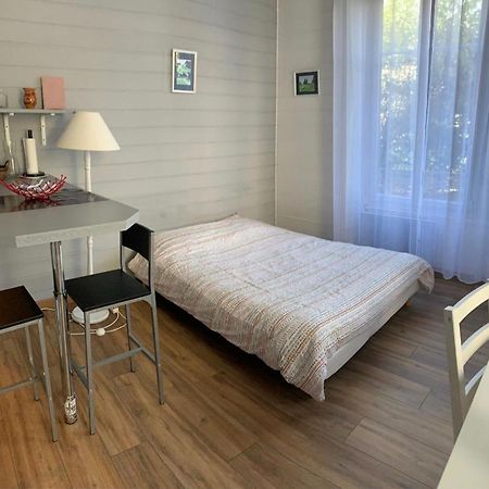 Le Coeur, Studio Central Refait A Neuf, Au Calme Besancon Luaran gambar