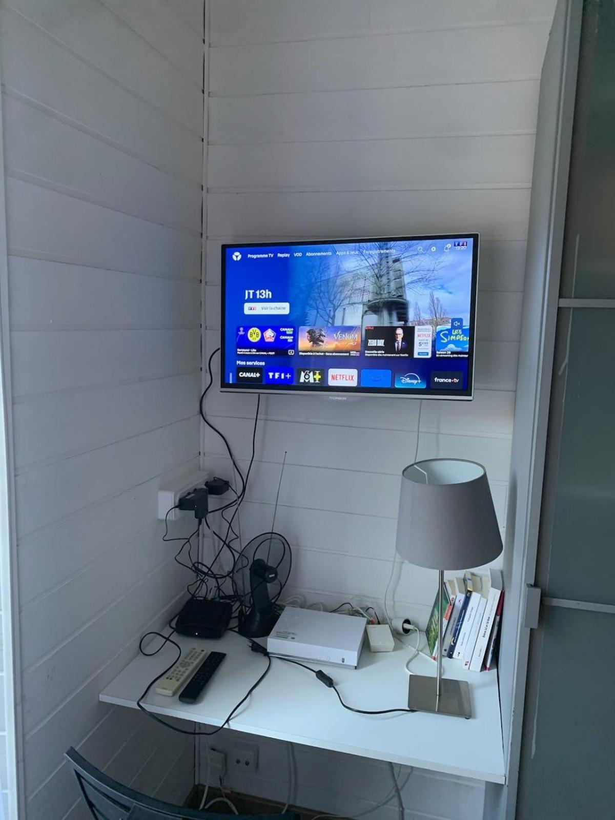 Le Coeur, Studio Central Refait A Neuf, Au Calme Besancon Luaran gambar